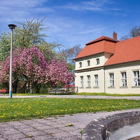 Gaestehaus Schloss Plaue Brandenburg  Exterior photo