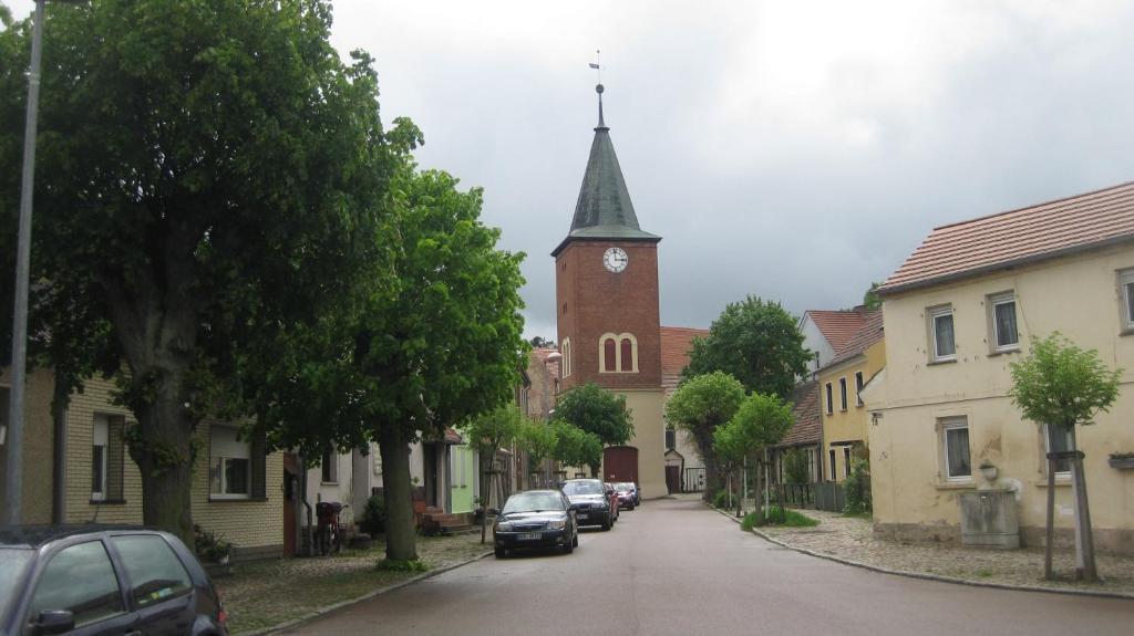 Gaestehaus Schloss Plaue Brandenburg  Exterior photo